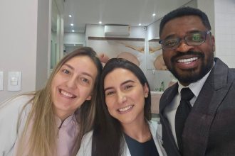 Oluwatosin Tolulope Ajidahun analisa como a edição genética pode revolucionar tratamentos de fertilidade e seus desafios éticos.
