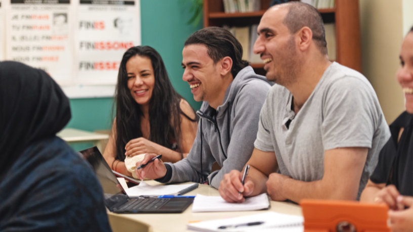 Educação de Jovens e Adultos como ponte para a cidadania: Sérgio Bento De Araújo analisa os impactos da EJA na redução das desigualdades.