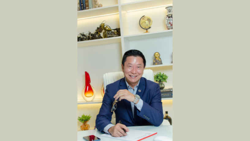 Milton Seigi Hayashi mostra como o lifting devolve contorno, firmeza e autoestima com técnicas modernas e seguras.